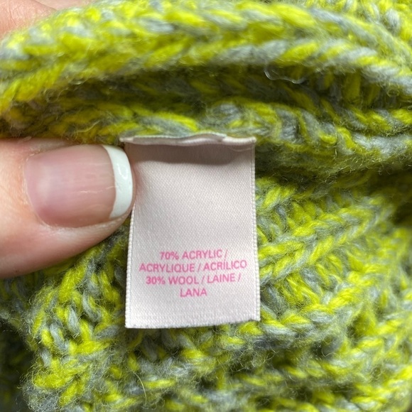 Victoria’s Secret Sweater Green Gray Cable Knit - Picture 7 of 10